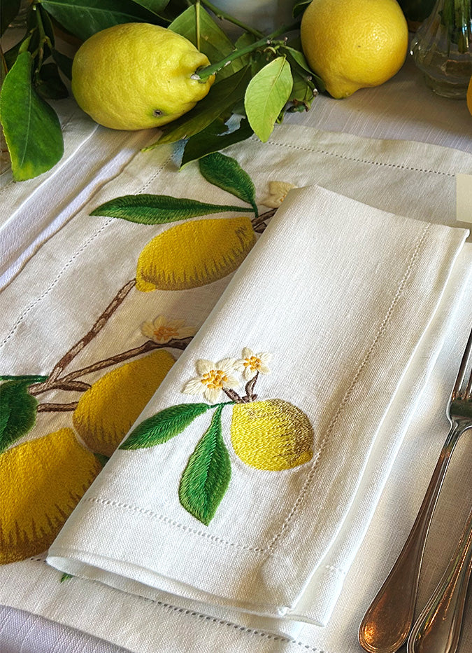 Linge de table brod&eacute;