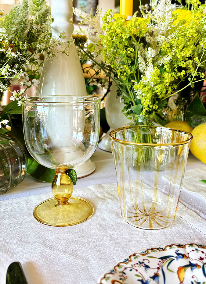Verre souffl&eacute; bouche
